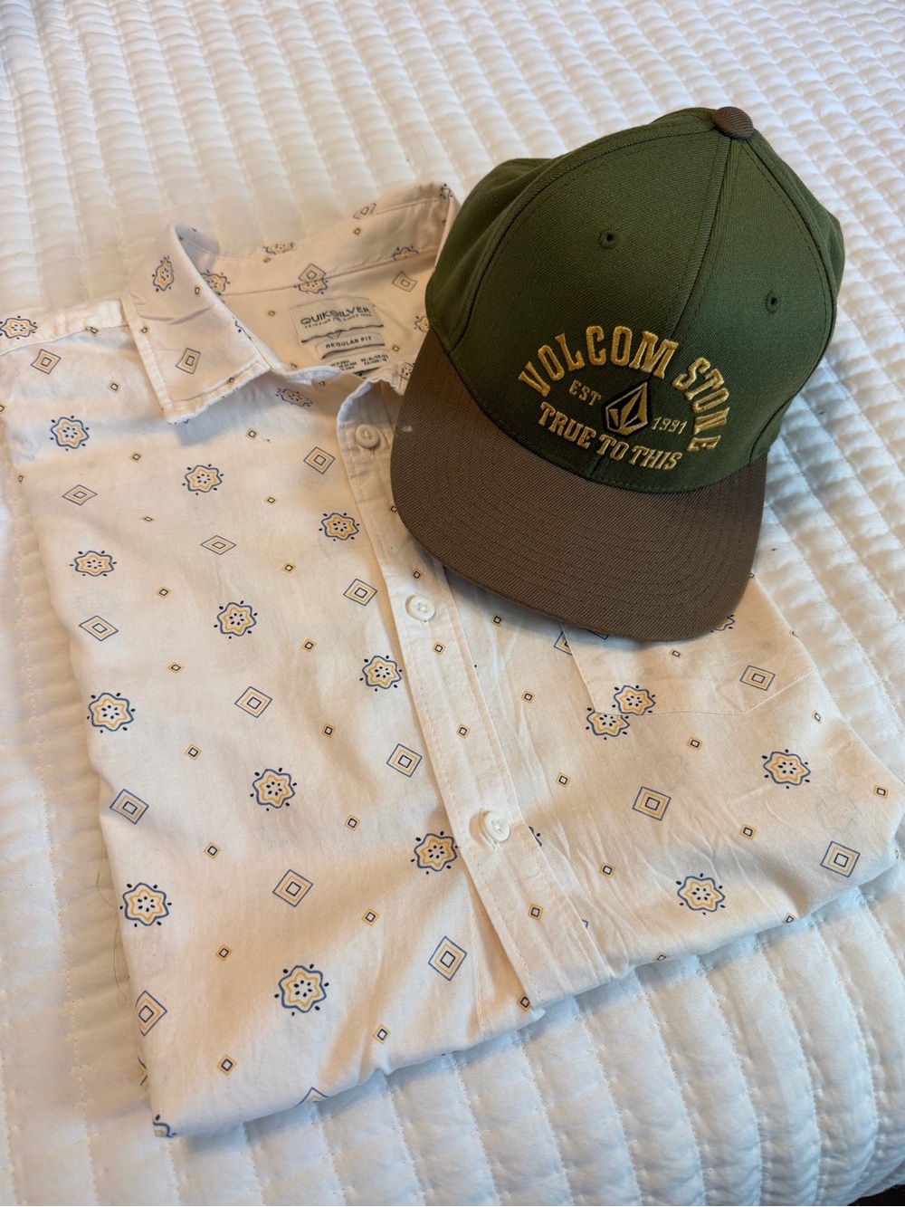 Volcom hat with quicksilver shirt